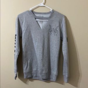 long sleeve open in the top